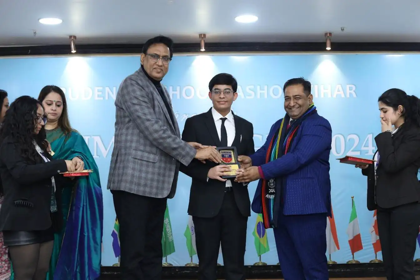 Director General media